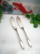 2  Oneida Wm A Rogers  CHATEAU  Silverplate  Master Butter Spreader Knives 1934
