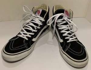 old skool vans size 5 black and white