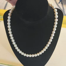 1969 First Lady Necklace - Sarah Coventry Faux Pearls See Pictures For Details