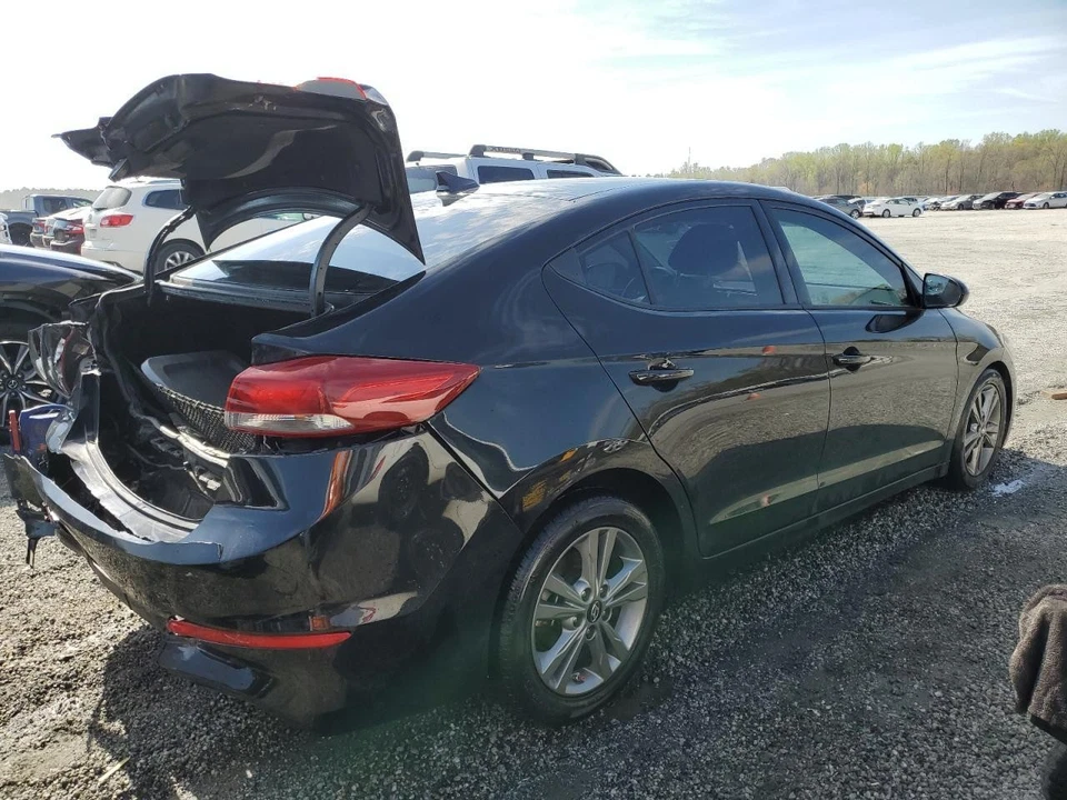 Used Rear Left Door Assembly Rear Side fits: 2018 Hyundai Elantra electric Sedan - Image 4 of 4