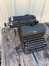 Royal Working Vintage Portable Typewriter W/Touch Control!! thumbnail
