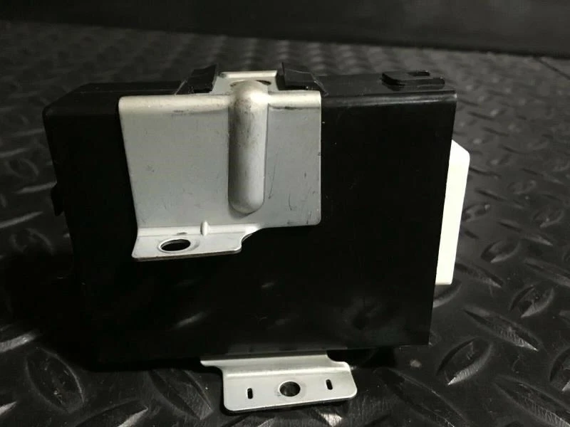 Subaru Outback Legacy 2001 unidad de seguridad Foto 2 de 3