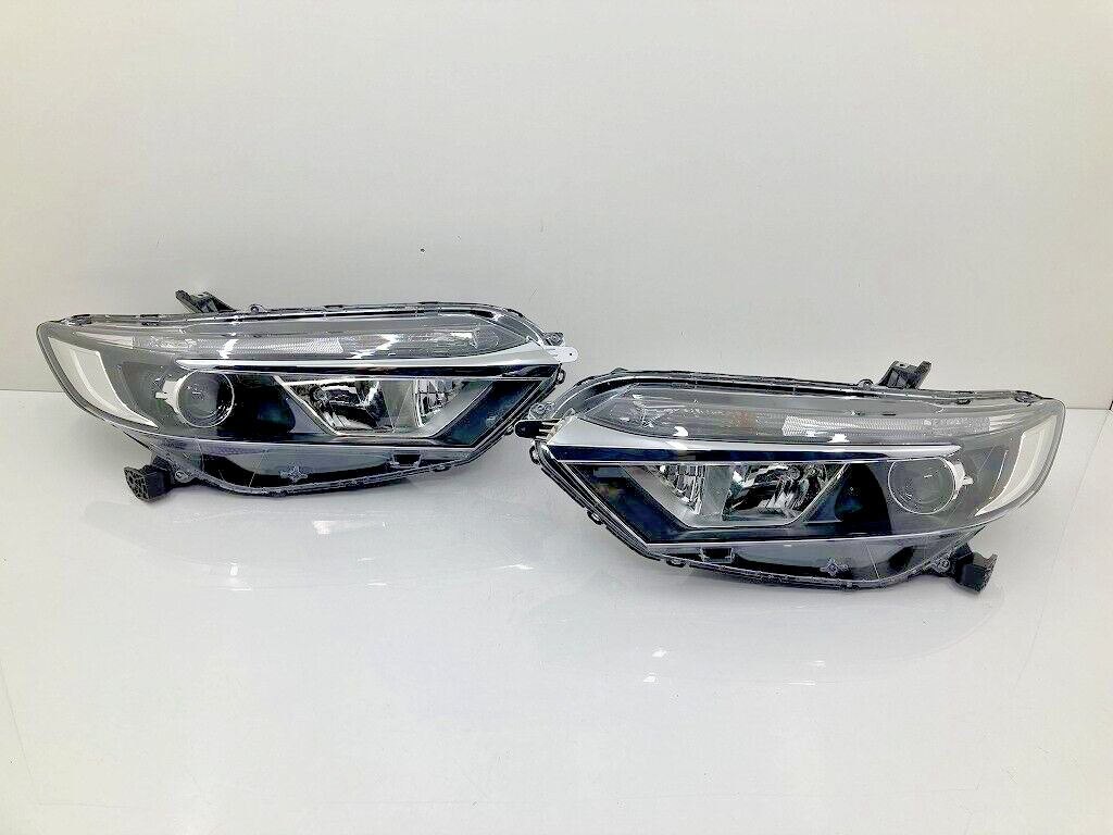 Honda Jazz Fit Shuttle GP8 GK8 GK9 Headlight Lights Lamps set JDM