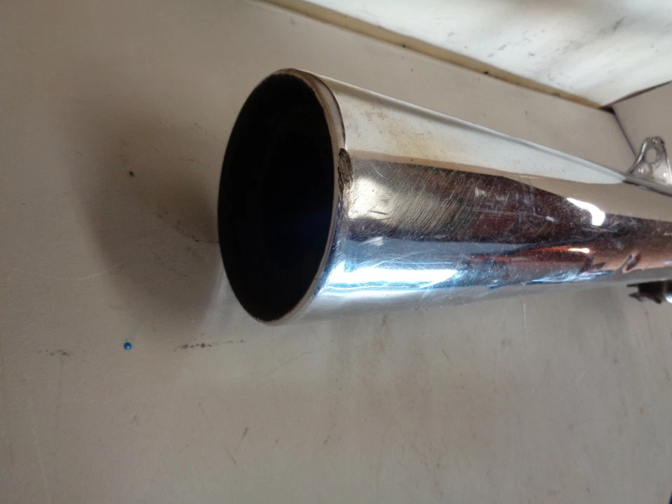 '82 83 XS400R SECA XS 400 RIGHT EXHAUST CHROME MUFFLER 1982 YAMAHA 7,854 MILES! - Imagem 3 de 4