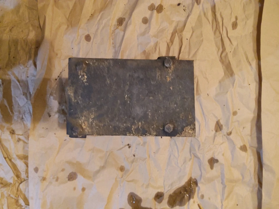 Soporte/montaje de tanque de gasolina Scag OEM Foto 2 de 4