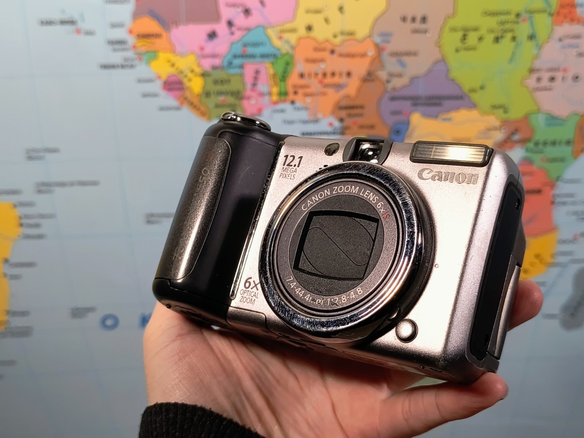 Canon PowerShot A650 IS 12.1MP Digital Camera - Silver