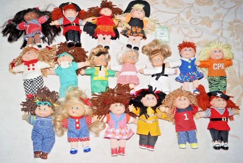 Vtg 1995 Cabbage Patch Kids Mini Dolls 5" Lot of 17 Rug Hair Soft Body Baby Bean