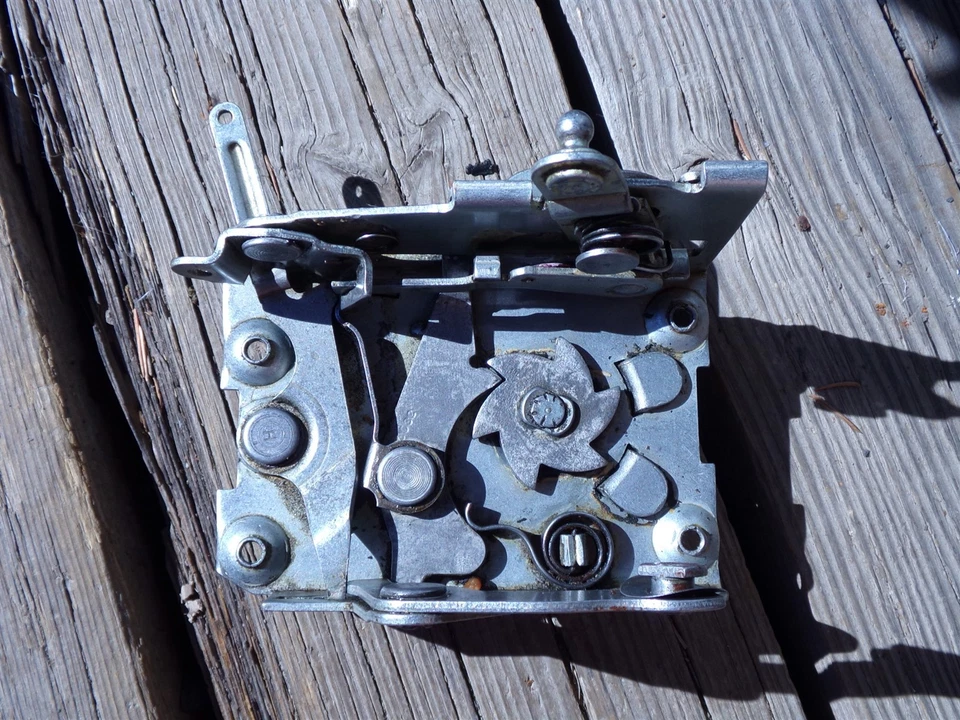 1963 63 Chrysler 4D LH DS Front Door Latch OEM Newport New Yorker 300 1964 64 - Image 2 of 3