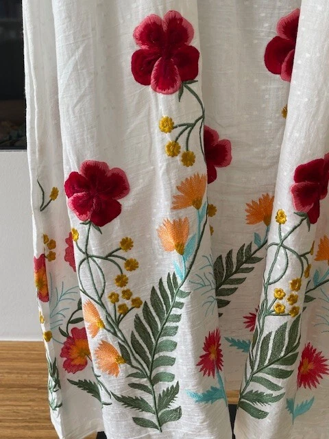 neuwertig ★ Francesca Bassi ★ Maxi Kleid 36-38 NP 249,- weiß bestickt - Bild 2 von 4