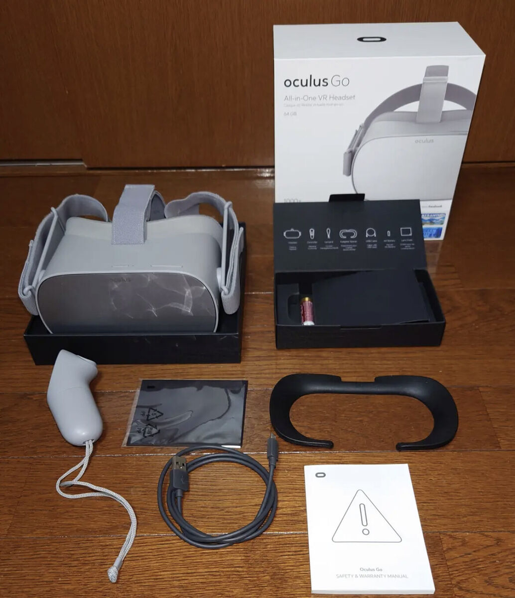 Oculus Go 64GB Standalone Virtual Reality Headset full set