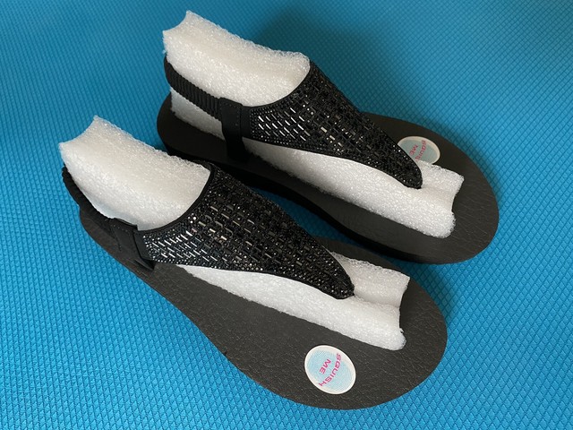 TOMS: Sandals with a little heel | Milled