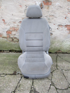 Sitz Fahrersitz Klappbar Sitzheizung Airbag VW Golf IV Bj.2000.