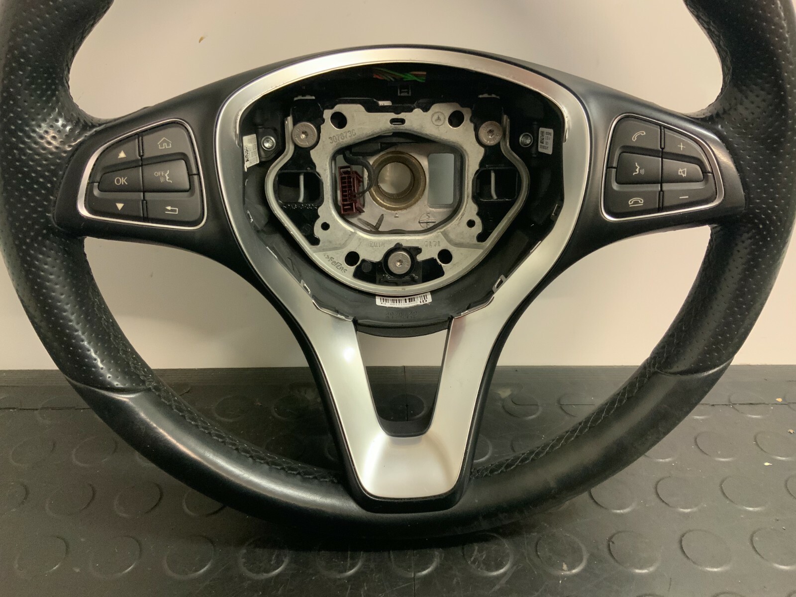 MERCEDES BENZ C-CLASS W205 W176 CLA C117 GLC X253 STEERING WHEEL 