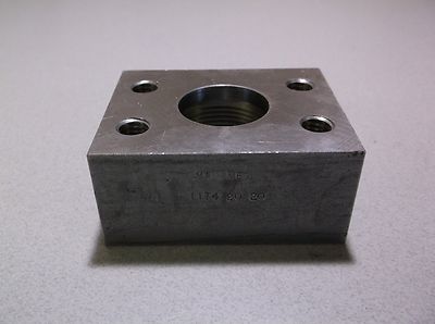 NEW Main Mfg Products 1174 20 20 4-Bolt Flange *FREE SHIPPING*