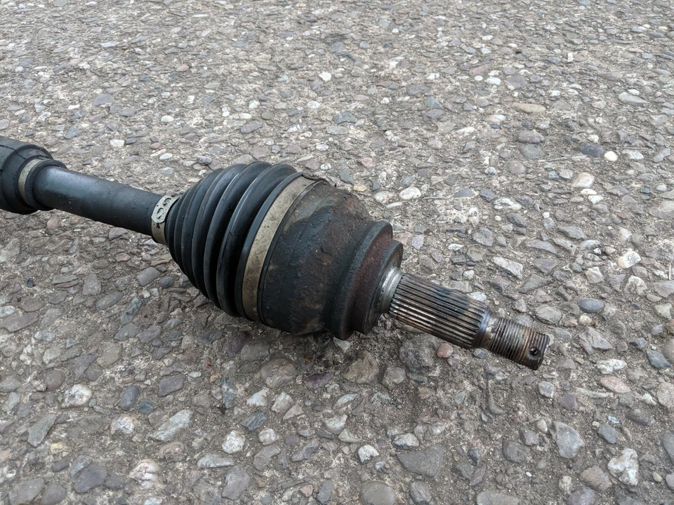 MITSUBISHI OUTLANDER 2.0 D 2006 DRIVESHAFT DRIVE SHAFT OSF RIGHT FRONT - Image 3 of 3