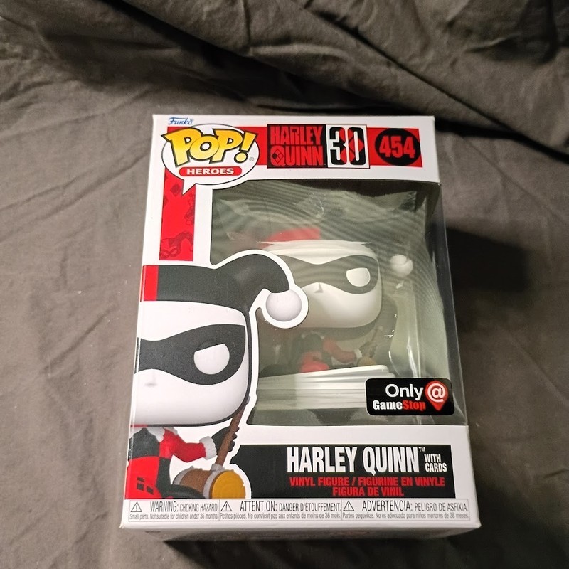 Funko Pop Harley Quinn 454 W Playing Cards Gamestop Exclusive 30th Anniversary