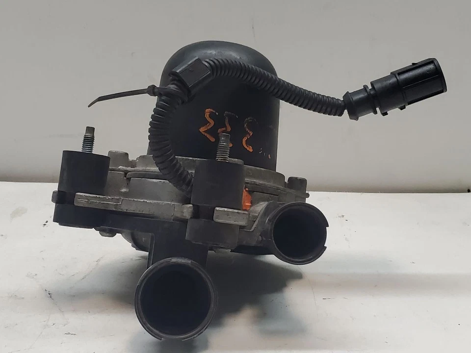 2012 Volkswagen Beetle Air Injection Pump 2.0L Turbo OEM 07K959253A - Image 3 of 4