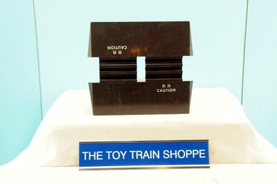 MARX #066 O GAUGE GRADE CROSSING 8-1/2'' x 7-1/2''. GOOD COND - NO BOX.