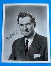 Lowell Thomas (Author/Actor/Broadcaster/Traveler) Boldly Hand Signed Photograph