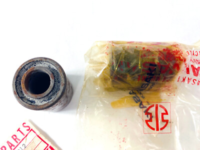 NOS KAWASAKI KX250 KX450 SWINGARM BUSHINGS SET OF 2 33033-012 | eBay
