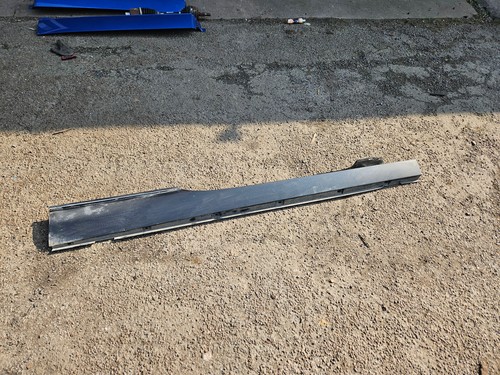 BENTLEY CONTINENTAL GT 2007 SIDE SKIRT O/S DRIVER SIDE RIGHT IN BLACK 3W8853852F - Picture 2 of 11