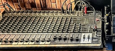 Peavey: RCF F 16 16-Channel Mixing Console w/ XLR In, 4-Bus, Phantom, 3-Band EQ