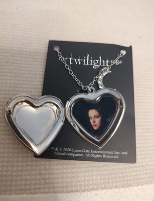 Hot topic The Twilight Saga Heart Locket Necklace. Bella swan | eBay