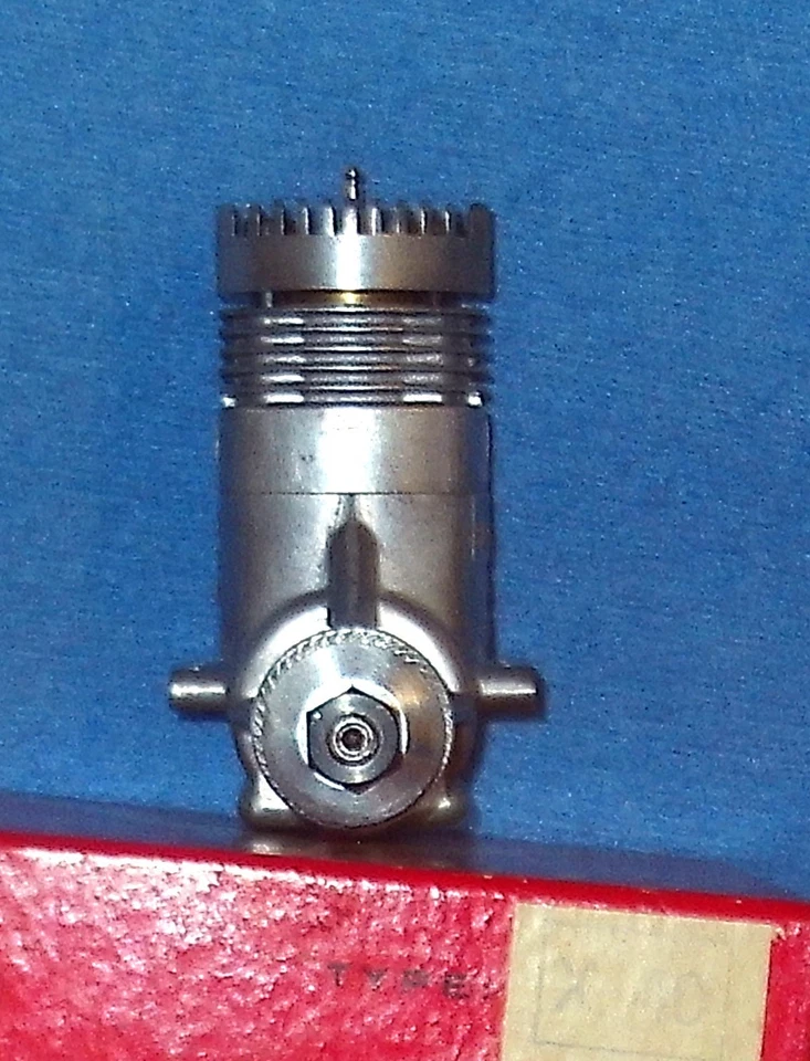 Supertigre X 40 Engine w/ Papers NEVER USED! - Image 2 of 4