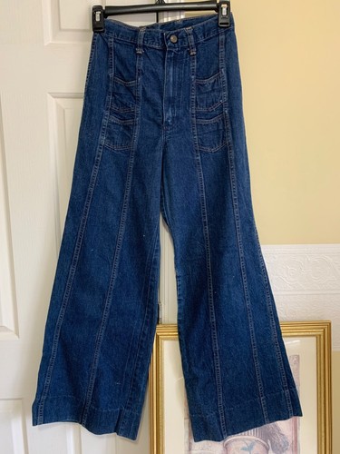 Vintage 1970s MAVERICK 23” Waist Flare Leg Denim Blue Jeans Juniors Size 9/10