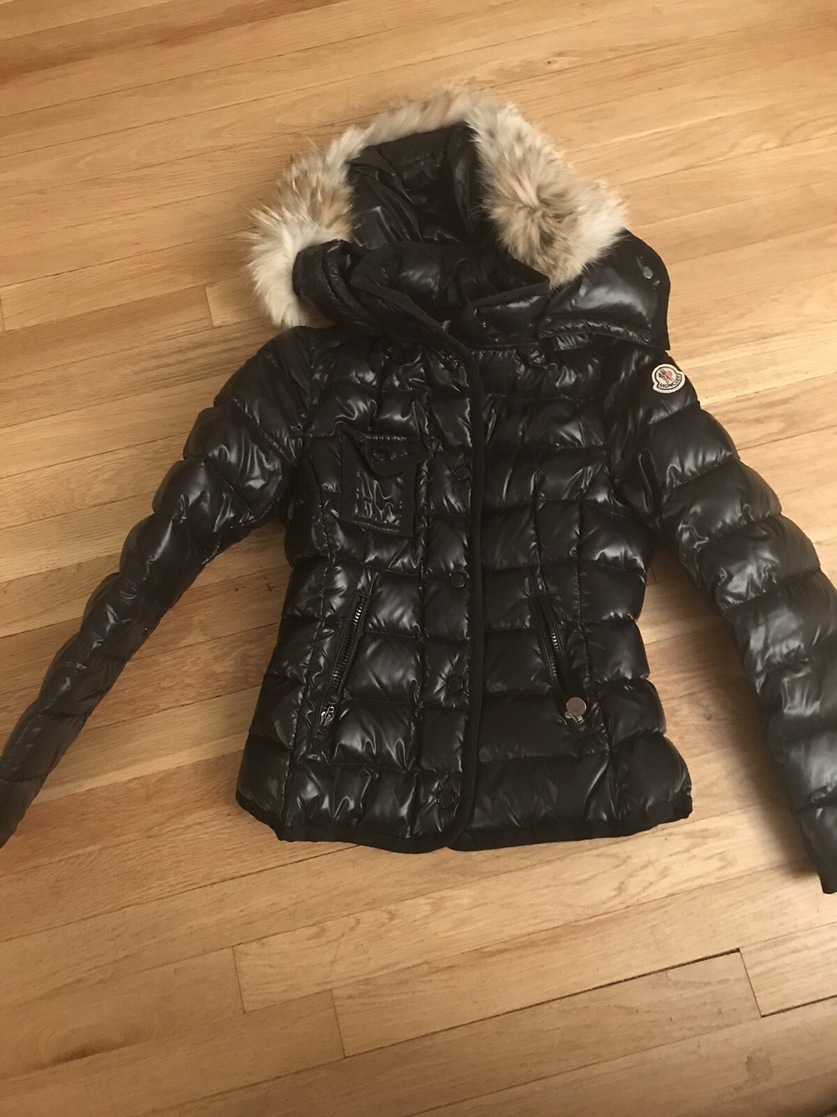 100% AUTHENTIC* Moncler Armoise 