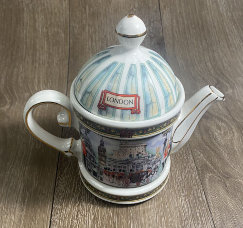 James Sadler London Heritage Collection Horse Guards Teapot and five mugs - Picture 3 of 24