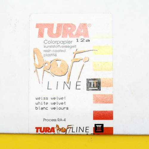 Tura Profi Line II 24x30cm / 10x12" Color Paper Velvet for RA-4 10 Sheets Sealed - Afbeelding 3 van 6