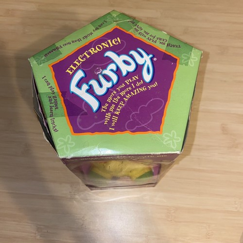 Vintage Furby Figure Tropical Beach Toys R Us Orange 1999 Tiger 70-897 In Box - Picture 9 of 12