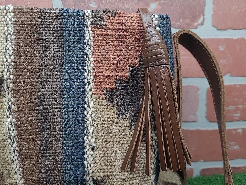 Bolso de mano estilo Kilim mezcla de lana cuero asa trenzada bolso boho suroeste Foto 3 de 4