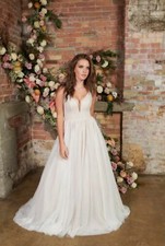 Mia Solano Sharee Size 16 (street size 10) Sparkly Wedding Dress with Pockets