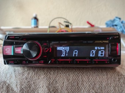 Alpine CDE-183BT Car Stereo CD Media Receiver Fully Working Great Shape