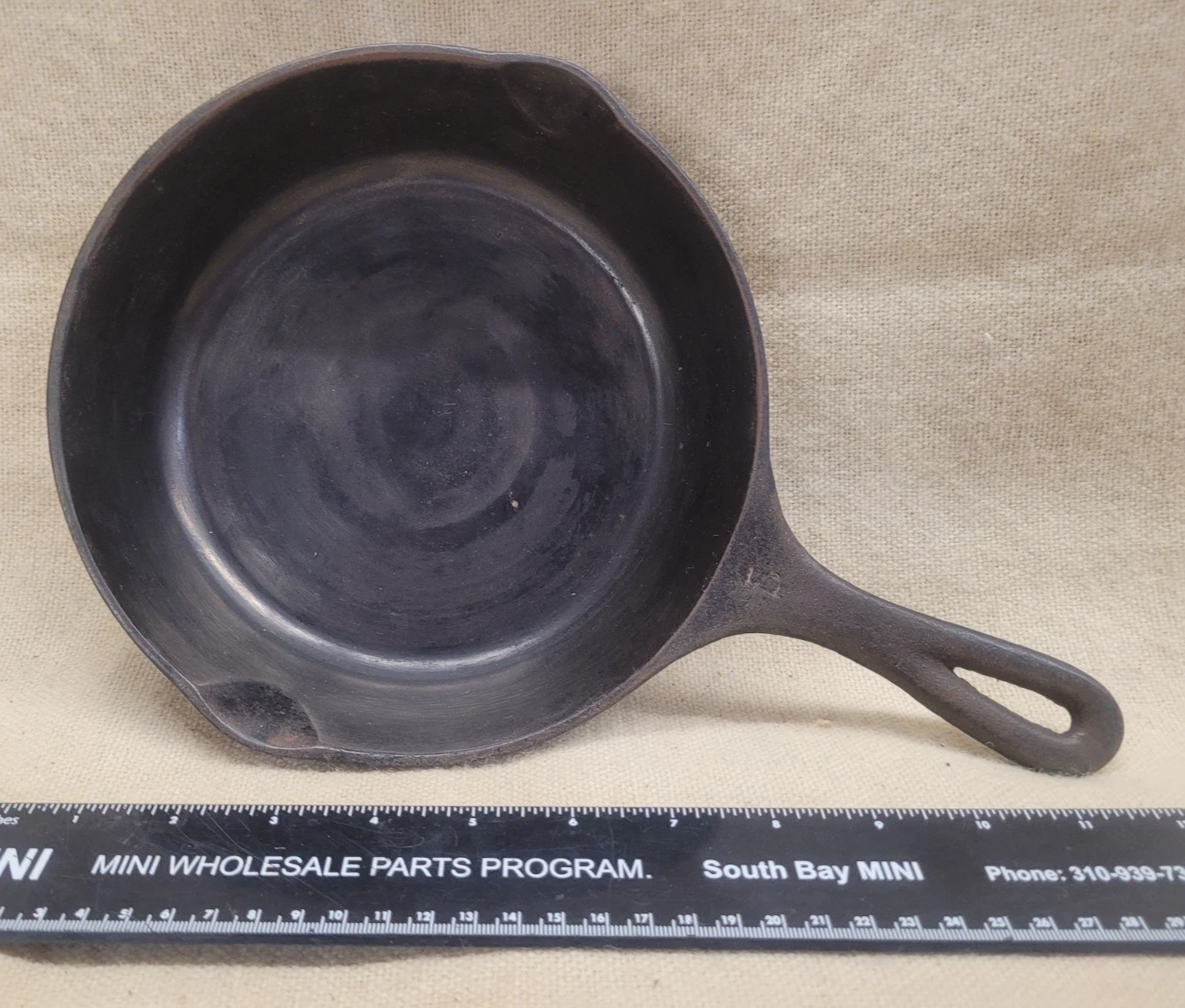 Vintage Renfrow Ware LA (Los Angeles) No. 5 Cast Iron Skillet