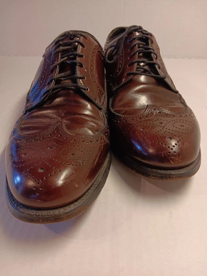 Zapatos Goodyear vintage para hombre Hannover 2366 borgoña punta de ala larga talla 10 Foto 3 de 4
