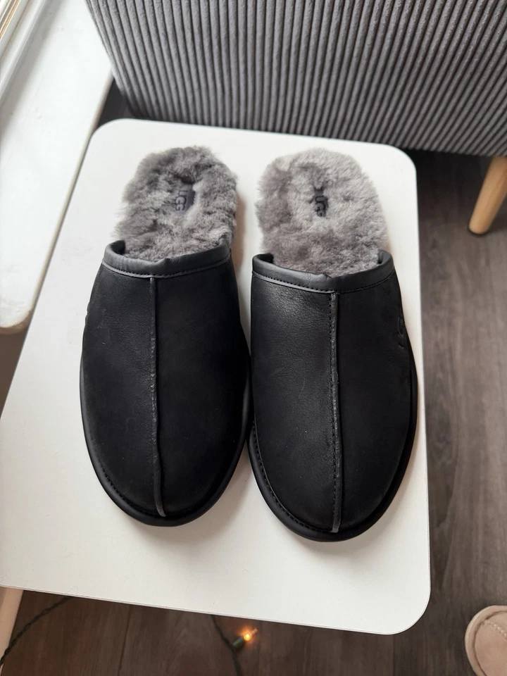 Zapatilla UGG Australia para hombre - Nueva con etiquetas talla 11 Foto 2 de 4