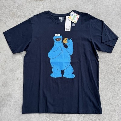 KAWS Uniqlo Sesame Street Cookie Monster Men s XL Navy Blue T-Shirt DS NWT NEW