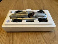 CMC 1/18 Scale Auto Union Type D 1938 M-027 Engine cover paint