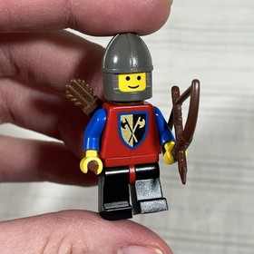 Vintage Lego Crusader Axe Knight Minifigure Castle cas237 Quiver Arrow 6062 6080