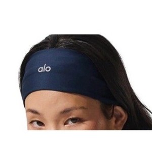 Brand new ALO Yoga Navy Airlift Headband ALO Yoga | Accessories | Alo Yoga Airlift Headband Celestial  main image 3