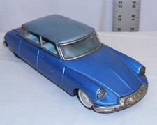 BANDAI CITROEN DS 19 CAR TIN FRICTION TOY JAPAN IN BLUE