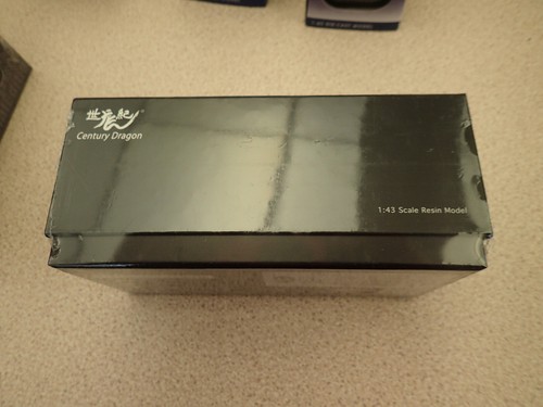 Land Rover Dealer Model 51LRDCARESB Evoque 2011 Santorini Black 1:43 Sealed - Picture 3 of 7