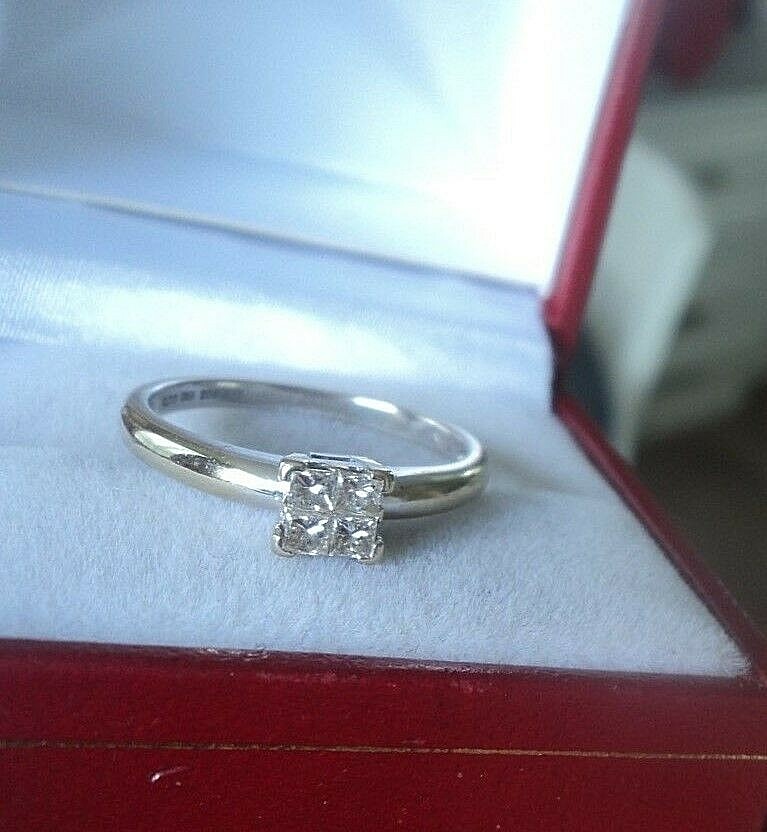 18ct Oro Blanco Diamante Anillo Atractivo Moderno 1990s O 2000s Birmingham TALLA