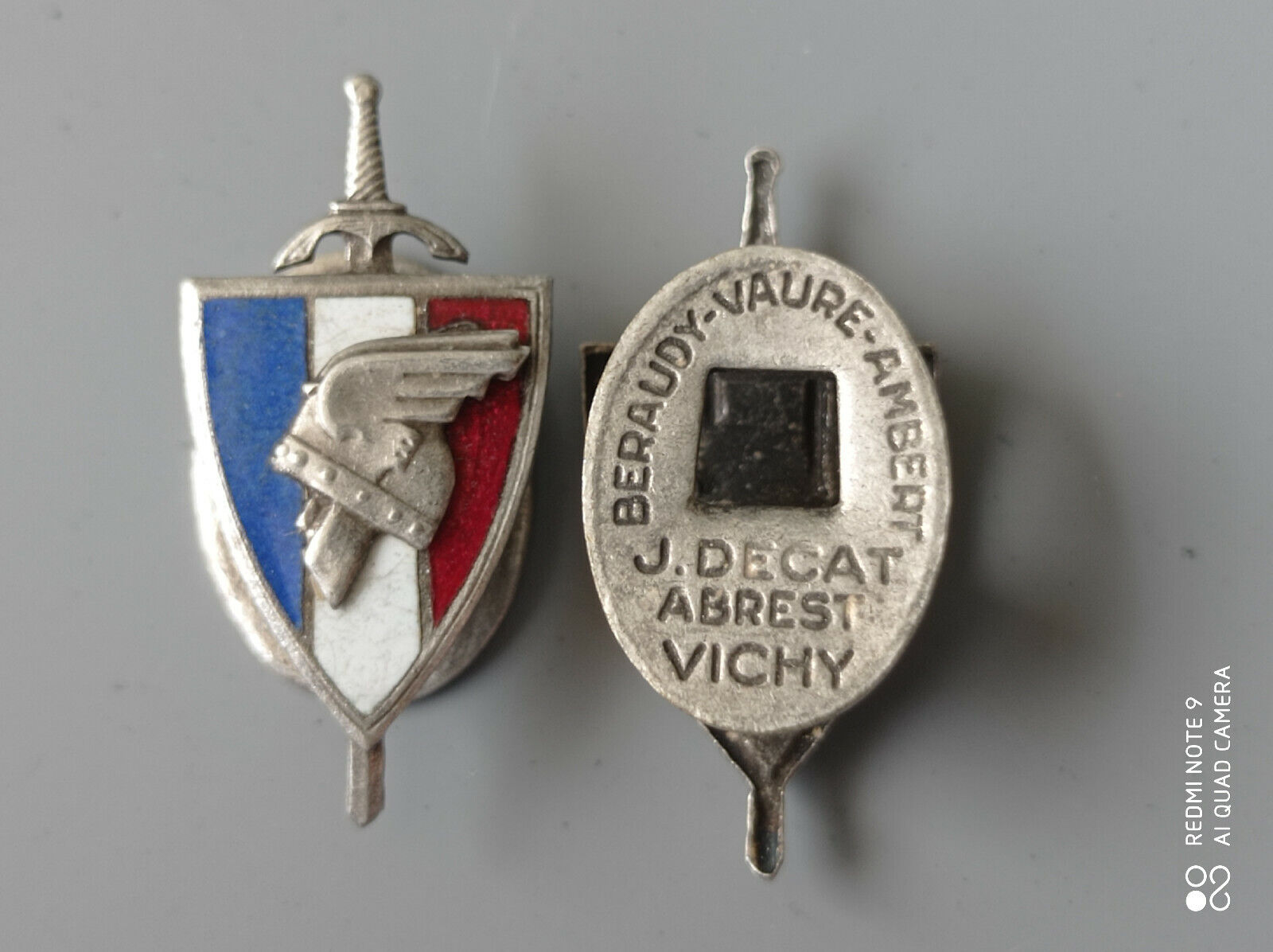 B9.O) INSIGNE n°1 du régime de VICHY ww2 39/45 French Medal