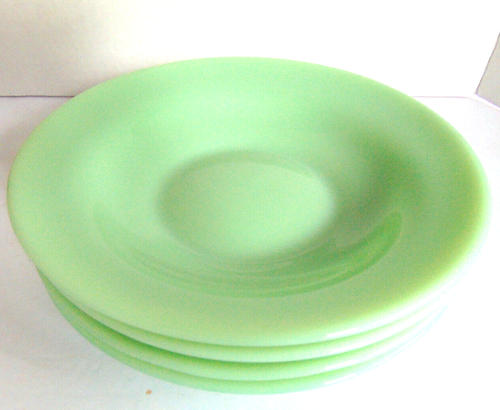 1 Vintage Jadeite Green Glass 8" Flat Rimmed Soup Bowl Unmarked - Picture 5 of 6
