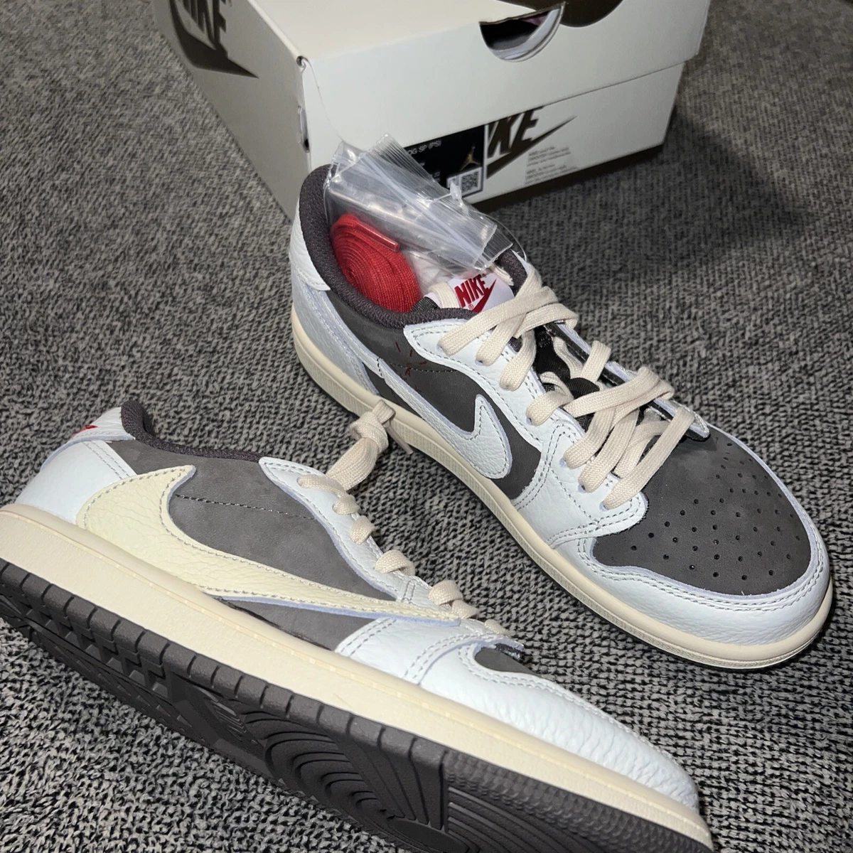 Jordan 1 Low OG Sample x Travis Scott Reverse Mocha for Sale
