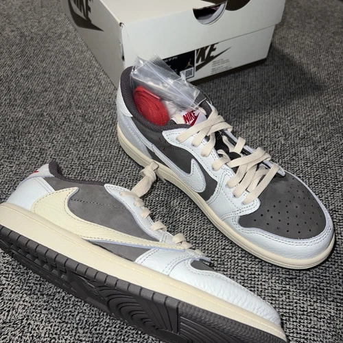 Size 3 - Jordan 1 OG Sample x Travis Scott Low Reverse Mocha